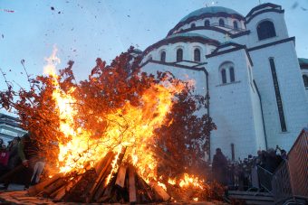 Tradiciite na Hristijanskite praznici Božiḱ i Badnik