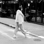 PAPARACO: Crnokosa ubavica na pešački vo Skopje, za moment ḱe pomislite deka ste vo Milano!