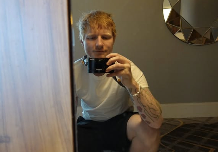 Prekinat uličen nastap na Ed Širan, videoto vednaš stana viralno!