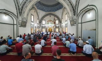 УТРЕ ПОЧНУВА СВЕТИОТ МЕСЕC РАМАЗАН!