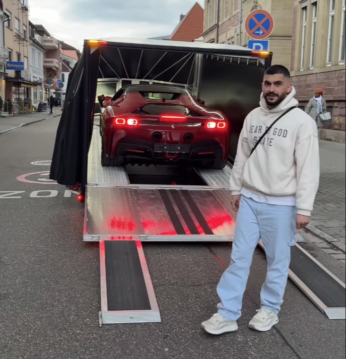 Butrint Imeri itno se oglasi! Štotuku mu pristigna novoto ferari, a toj vednaš se pofali na Instagram!