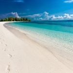 Plaža vo Španija so 300 sončevi denovi godišno e proglasena za „najsreḱna na svetot“