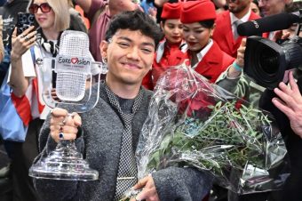 КОЈ Е ЏЕЈ ЏЕЈ, ПОБЕДНИКОТ НА ЕВРОВИЗИЈА 2025? Негова песна ја напишала СРБИНКА: „Би сакал да дојдам во Белград!“