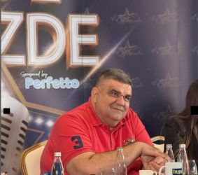„ДОJДОВ ДА ГИ РАЗГЛЕДАМ РАБОТИТЕ И ДА ГИ ПОЧЕСТАМ РАБОТНИCИТЕ КОИ РАБОТАТ И ЗА ВИКЕНД“ Сања Мирковиḱ ги отвори вратите на новото студио, овде ḱе се СНИМААТ ХYПЕ ДЗВЕЗДИ!