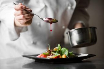 ВКУСЕН И ЕВТИН РУЧЕК! Лесно и брзо се прави, потребни ви се само ОВИЕ СОСТОЈКИ!
