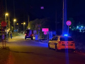 ХYПЕ ТВ НА ЛИЦЕ МЕСТО НА СТРАШНАТА НЕСРЕЌА ВО РИТОПЕК – ЧОВЕК СКОКНАЛ ПОД ВОЗ?
