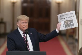 ТРАМП УДРИ СО ЦАРИНСКИ ЧЕКАН: ОД ДЕНЕСКА ДО 50% ПОСКАПУВАЊЕ ЗА СТОКИ ОД НАЈГОЛЕМИТЕ ТРГОВСКИ ПАРТНЕРИ НА САД!