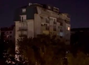 СЕМЕЈНА ДРАМА: СОПРУГАТА ГО ЗАТЕКНАЛА МАЖ Ѝ КАЈ ЉУБОВНИЦАТА, ПА ВРИСКАЛА ПРЕД ЗГРАДАТА ВО 3 ЧАСОТ НАУТРО! (ВИДЕО)