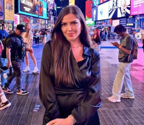 МАКЕДОНСКАТА ДИЗАЈНЕРКА ИВА СПАСОВСКА ЗАМИНА ВО АМЕРИКА – ГИ ОСВОЈУВА ЊУЈОРК И ЧИКАГО СО СВОЈИОТ СТИЛ! (ФОТО)