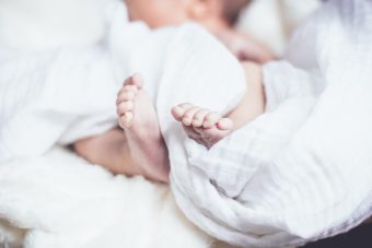 Сѐ помалку бебиња ширум светот: Податоците на ОН откриваат драматичен пад на наталитетот – каде е Македонија?